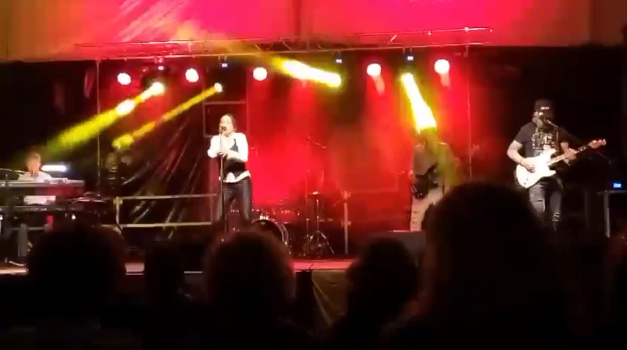 Aerea band